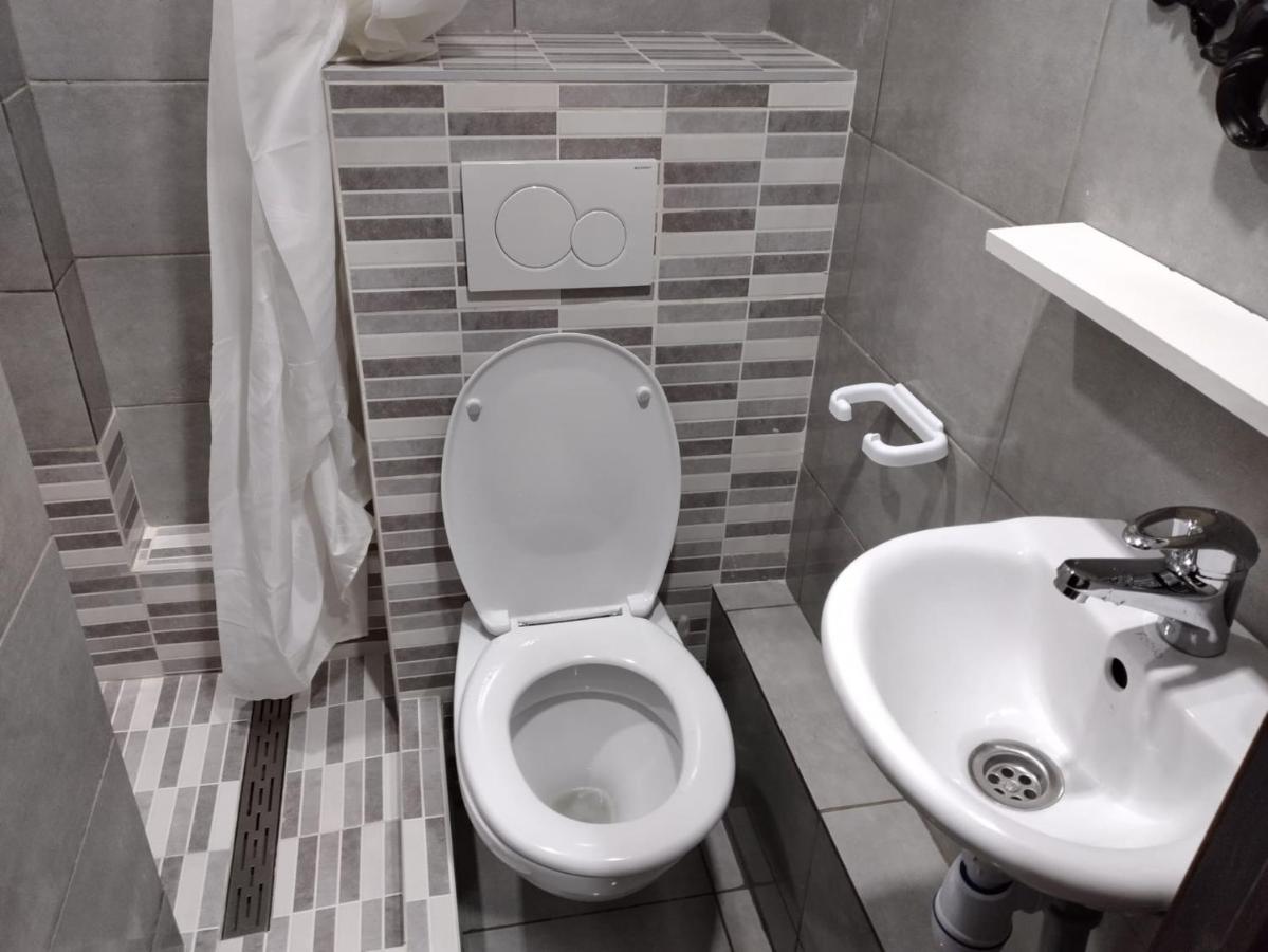 Hotel La Potiniere Schaerbeek Ngoại thất bức ảnh